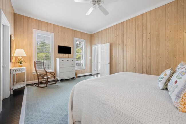 Building Photo - 64 Tradewind Ct