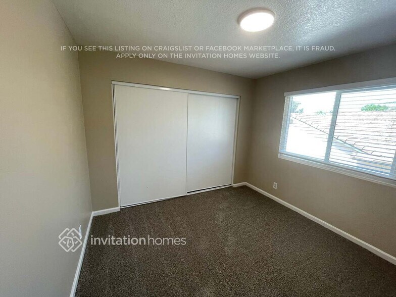 Building Photo - 35189 Pashal Pl