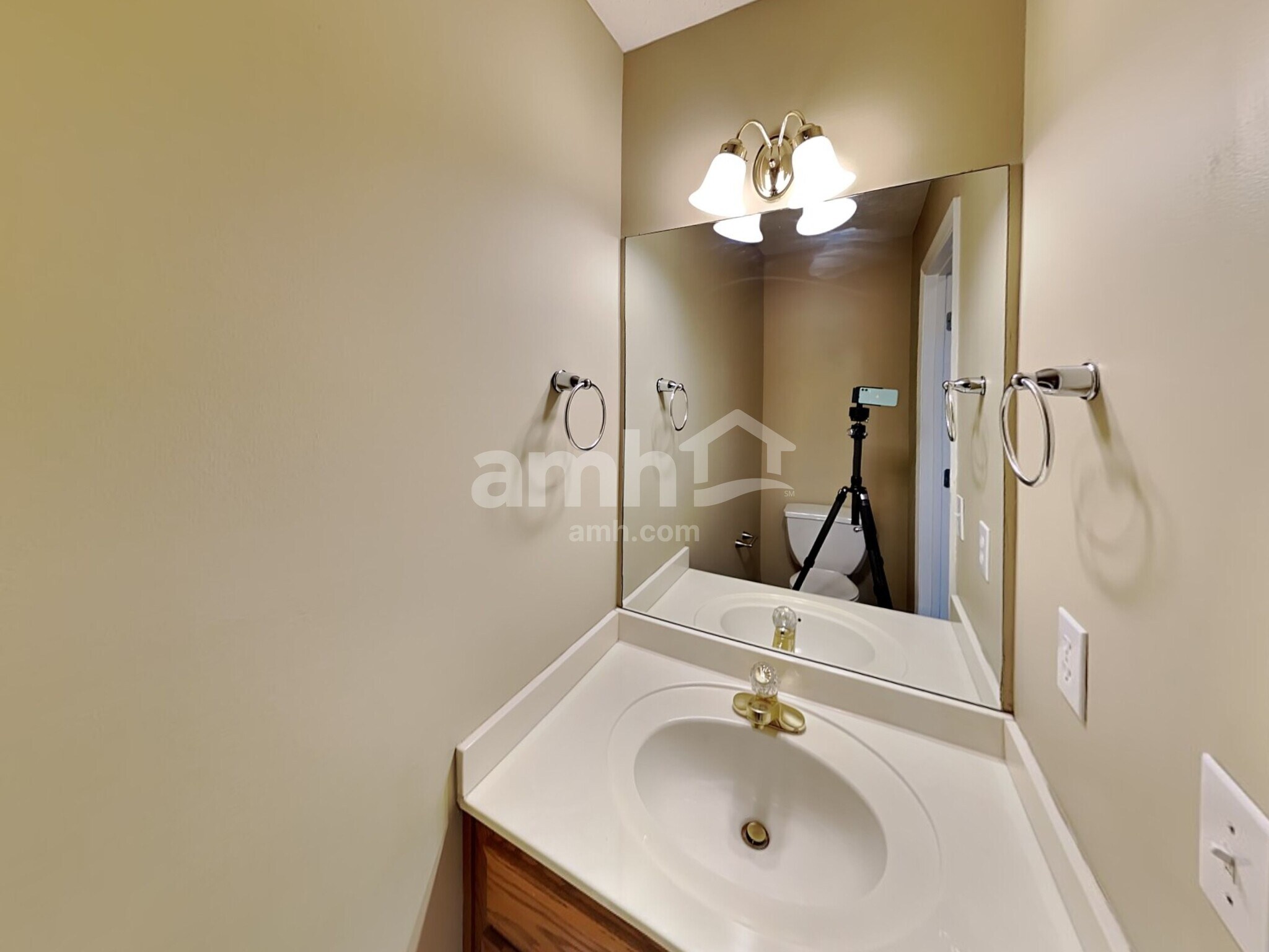 Building Photo - 1617 E Blairmont Dr