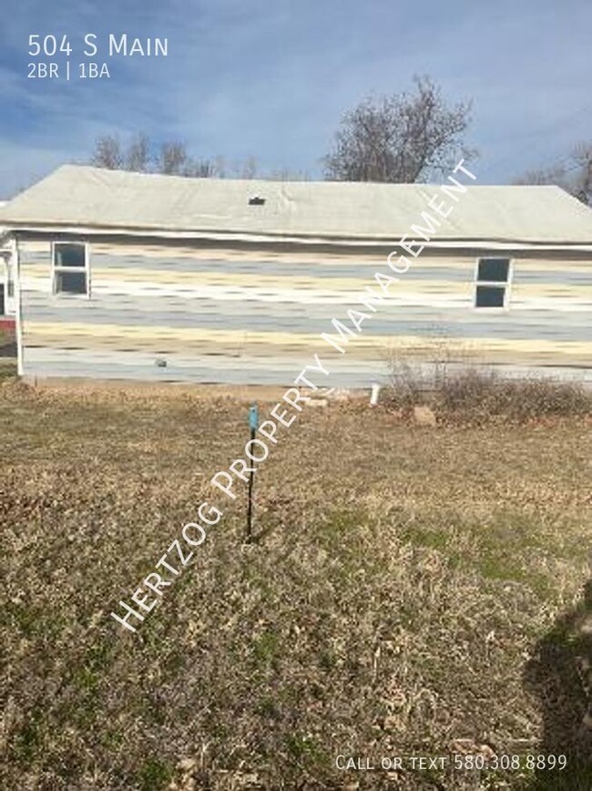 Building Photo - Two Bedroom home close to downtown Tonkawa