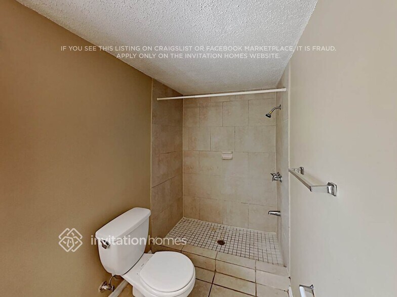 Building Photo - 10206 Vista Cove Ct