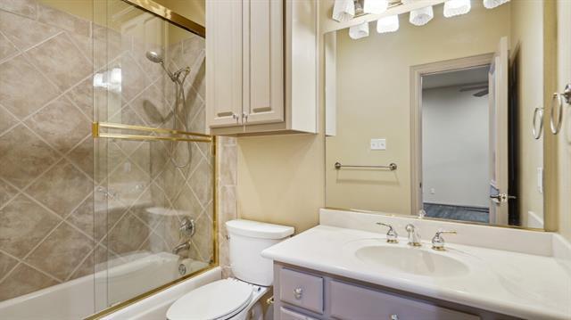 Building Photo - 104 Stonehaven Ct