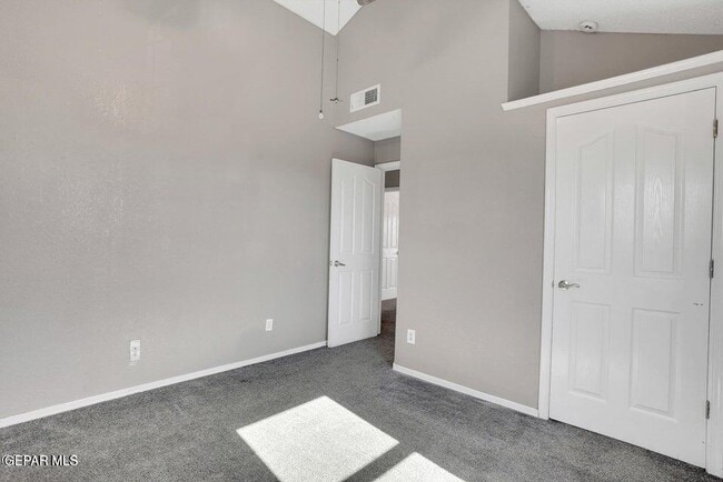 Building Photo - 2364 Tierra Blanda Dr
