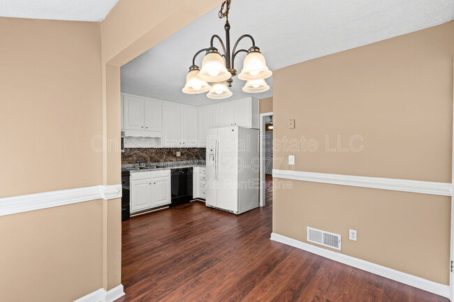 Building Photo - 1321 Timbercrest Dr