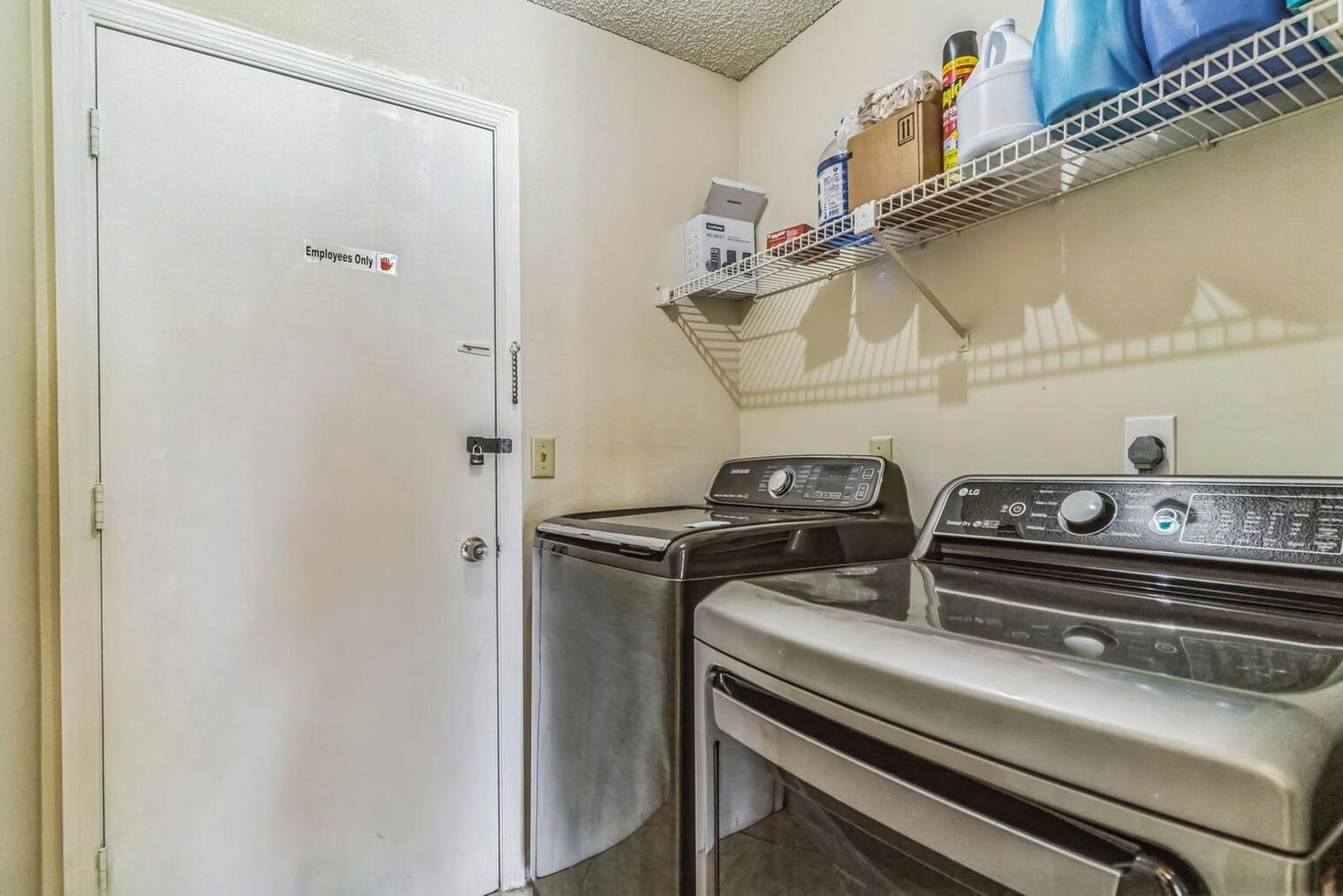 Building Photo - 1310 Abberton Dr