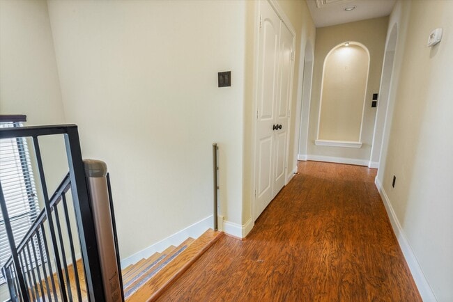 Building Photo - 3034 Orchard Ct