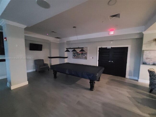 Building Photo - 2501 S Ocean Dr