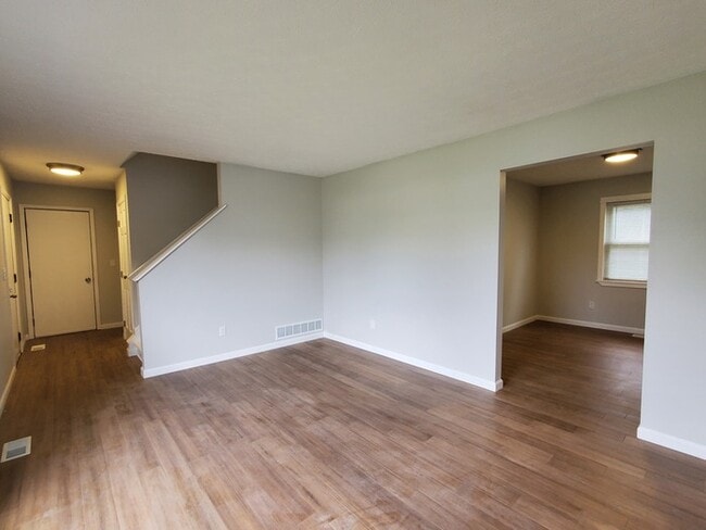 Building Photo - Renovated 4 bed in Westerville!