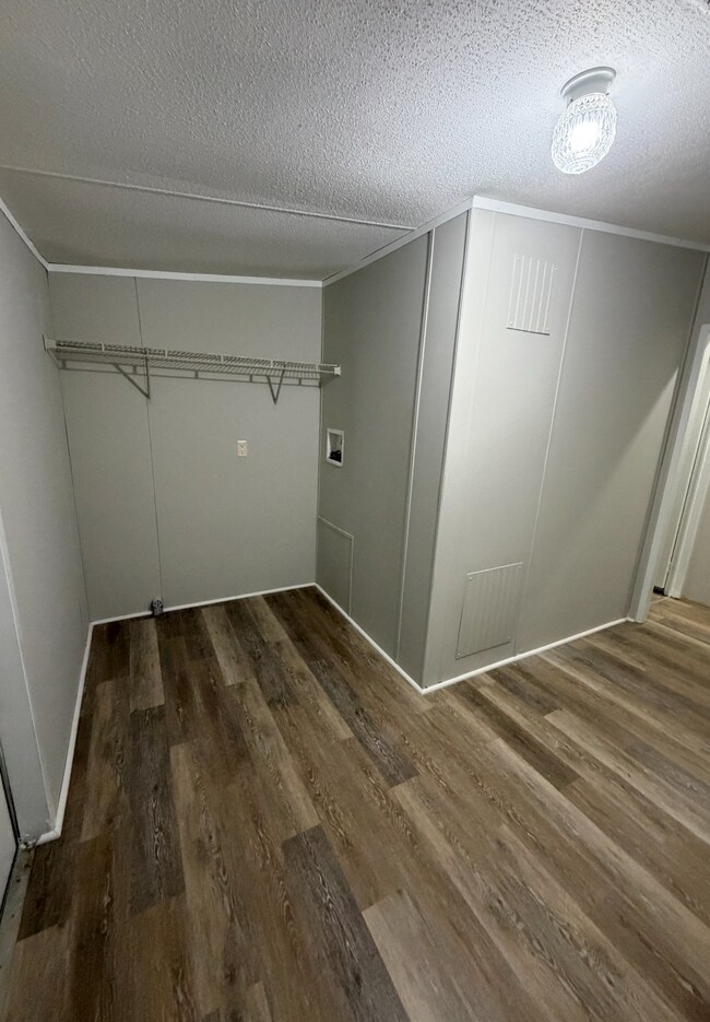 Building Photo - 1542 Jerusalem Rd