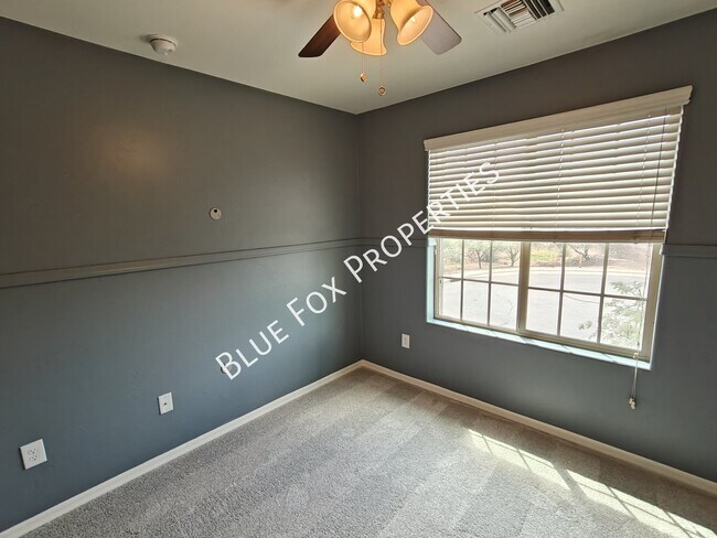 Building Photo - 8079 S Dolphin Way