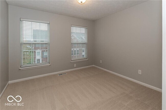 Building Photo - 11840 Harvard Ln