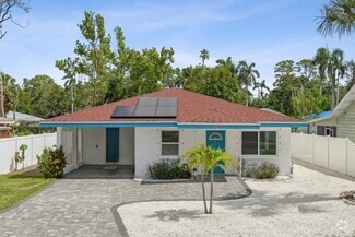Building Photo - 2802 9th Ave W