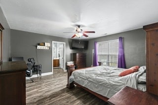 Building Photo - 132 Forest Bluff Dr