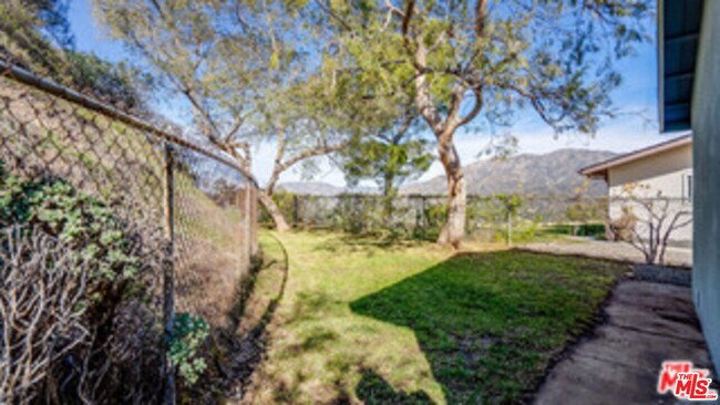 Building Photo - 9631 Crystal View Dr