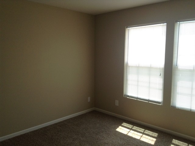Building Photo - 3287 Underwood Dr