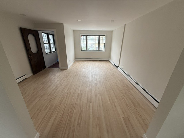 Building Photo - 164 Beach St