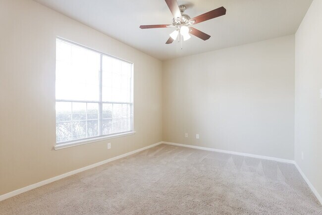 Building Photo - 22035 Willow Downs Dr