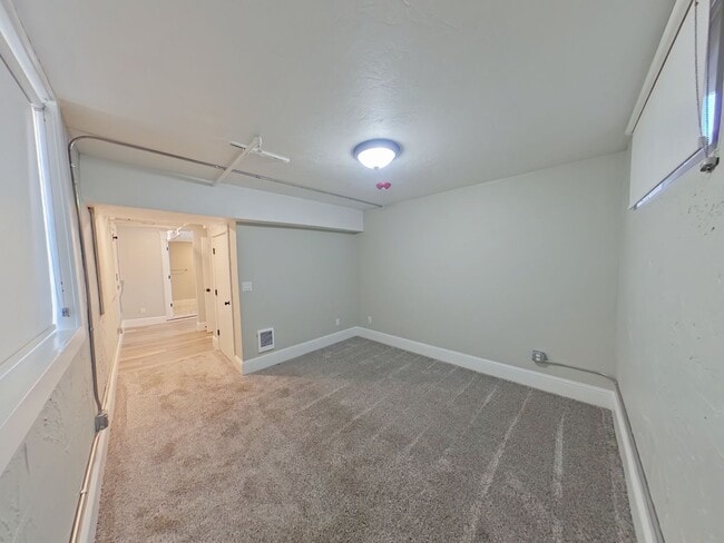 Building Photo - 1236 Mill St