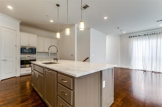 Building Photo - 3515 Normandy Ave