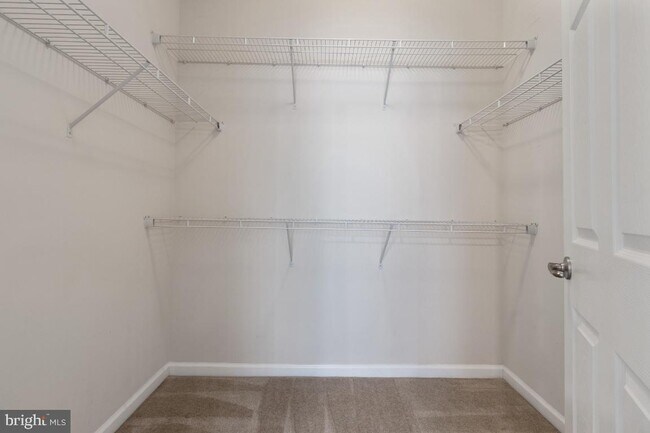 Building Photo - 7672 Timbercross Ln