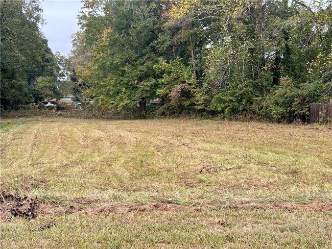 Building Photo - 8389 Regent St