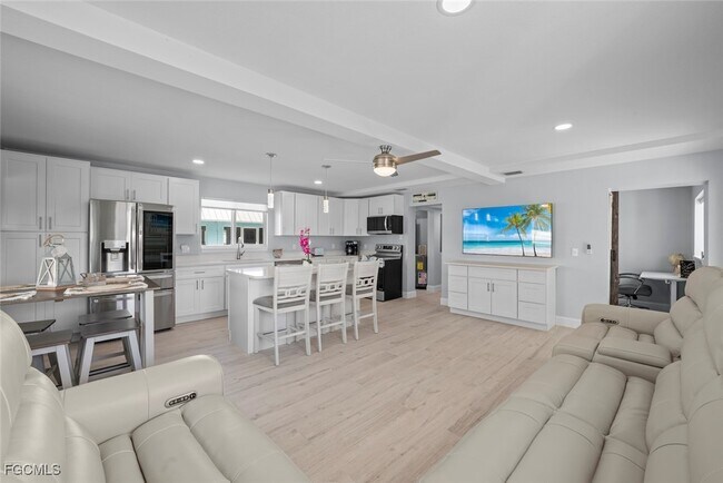 Building Photo - 6151 Estero Blvd