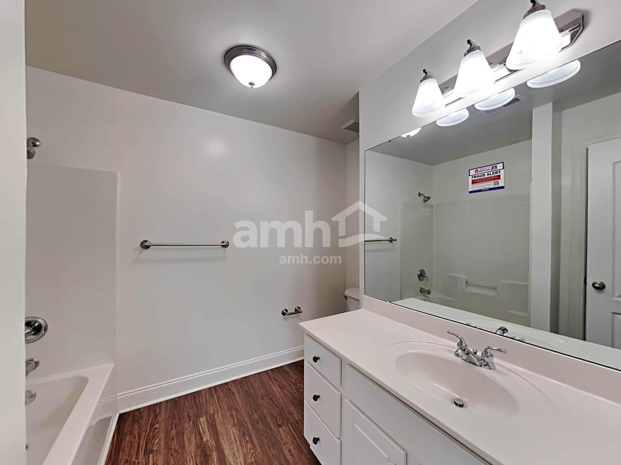 Building Photo - 830 Red Hawk Ct