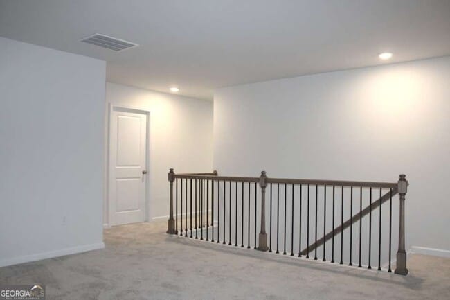 Building Photo - 731 Pt Pl Dr