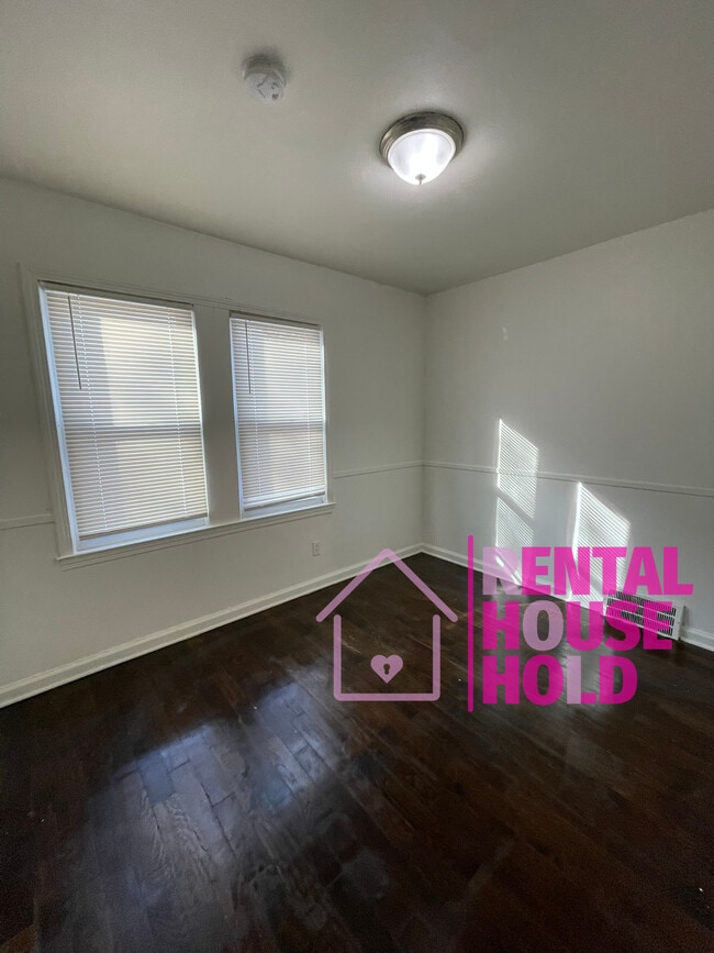 Building Photo - 12511 Whitehill St