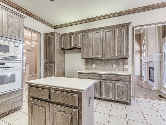 Building Photo - Updated home in Cobblestone Park- Deer Creek Schools + 4 bedrooms + 3.5 bathrooms