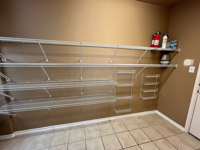 Building Photo - 15434 Grosbeak Pass