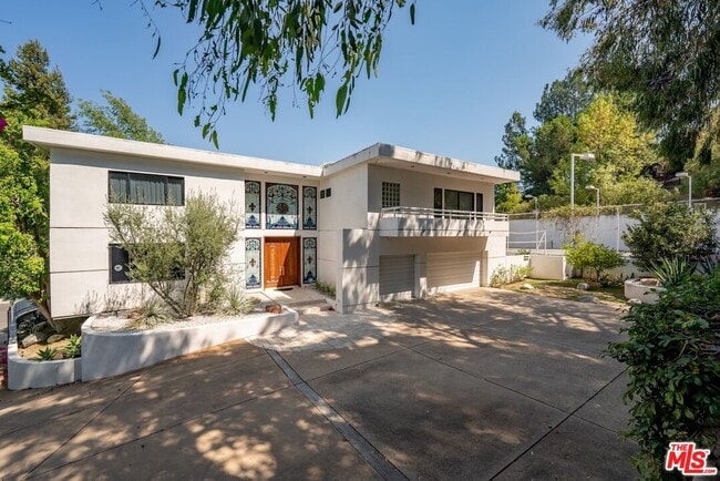 Primary Photo - 15656 Crownridge Pl