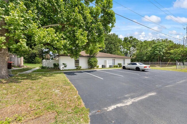 Building Photo - 3025 SE 55th Ave