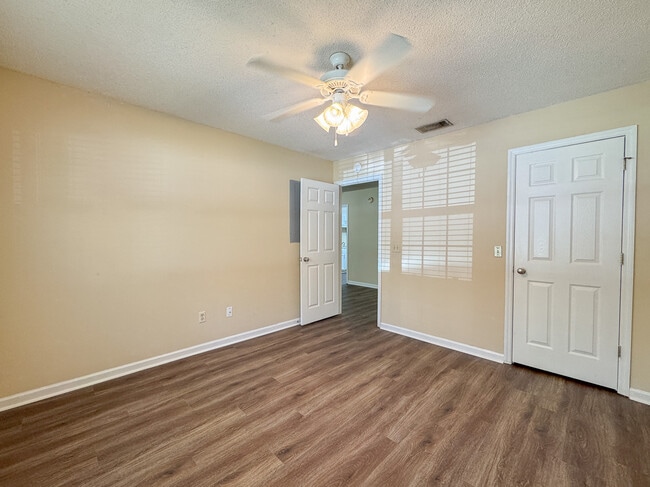 Building Photo - 27B Pate Pl
