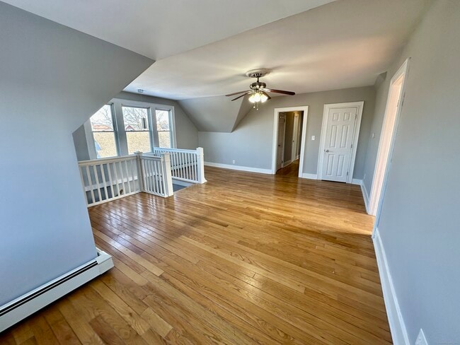 Building Photo - 2683 Fairfield Ave
