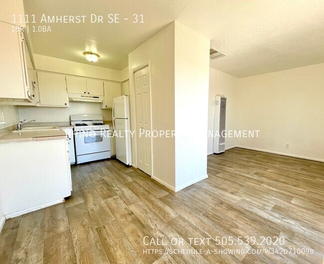 Building Photo - 1111 Amherst Dr SE