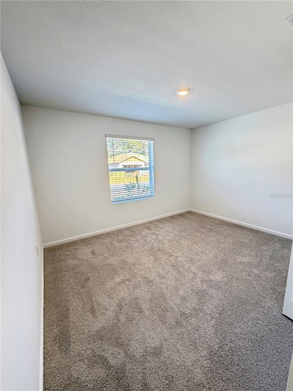 Building Photo - 4212 SW 82nd Ln