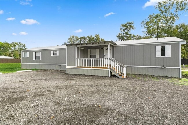 Primary Photo - 21601 Dogwood Dr