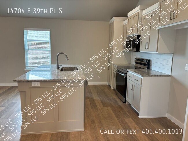 Building Photo - 14704 E 39th Pl S