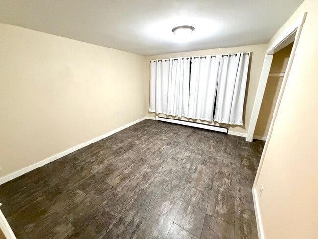 Building Photo - Peaceful Gig Harbor Home – Customizable Interior + Private Yard