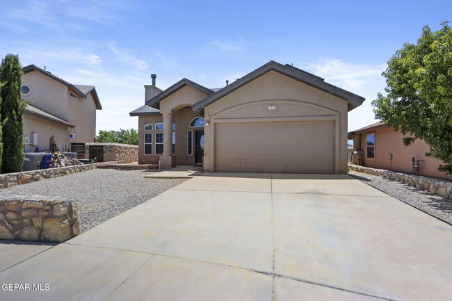 Building Photo - 11616 Windrift Ct
