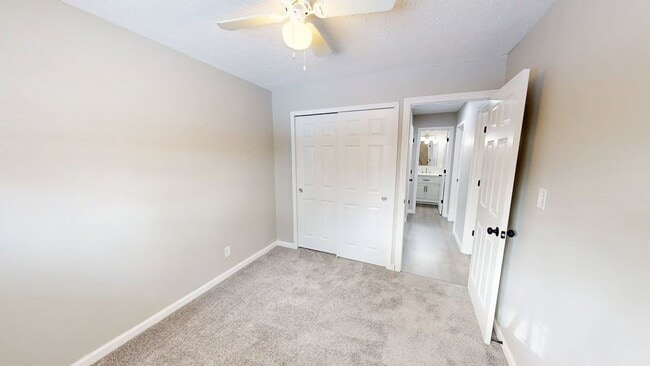 Building Photo - 769 Kettering Rd