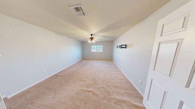 Building Photo - 701 Black Hills Trail