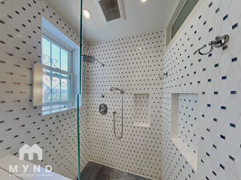 Building Photo - 3634 20th St