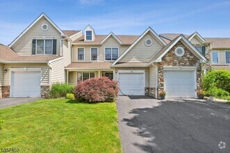 Building Photo - 233 Patriot Hill Dr