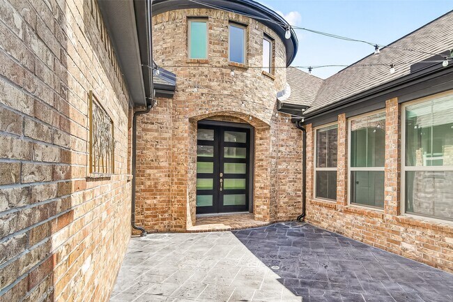 Building Photo - 1835 Brooking Hill Ct