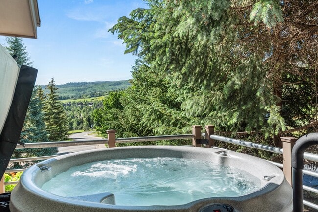 Building Photo - 15 Terrace Dr