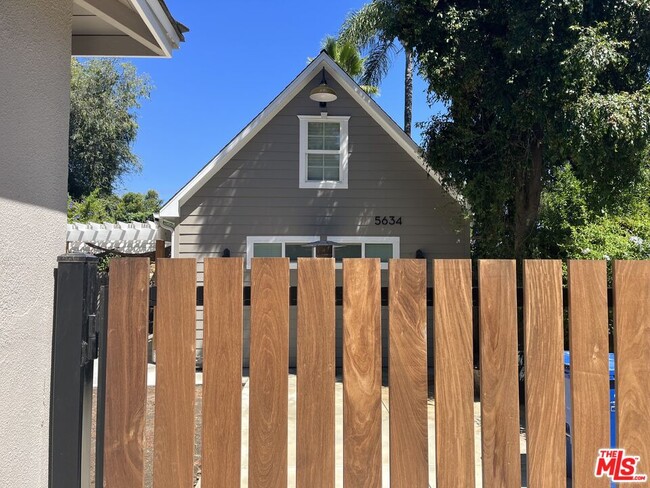 Building Photo - 5634 Ventura Canyon Ave