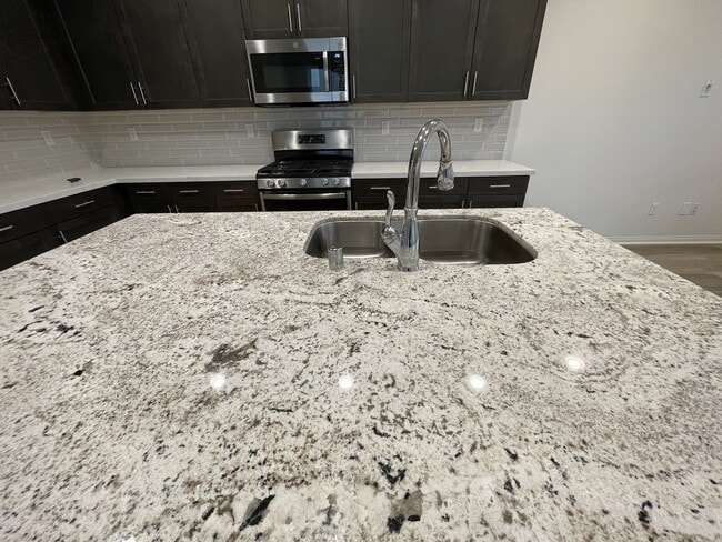 Building Photo - 179 Stage Trail Rd.