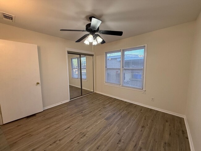 Building Photo - Charming 4-Bed Home — Freshly Rehabbed AVAILABLE NOW!